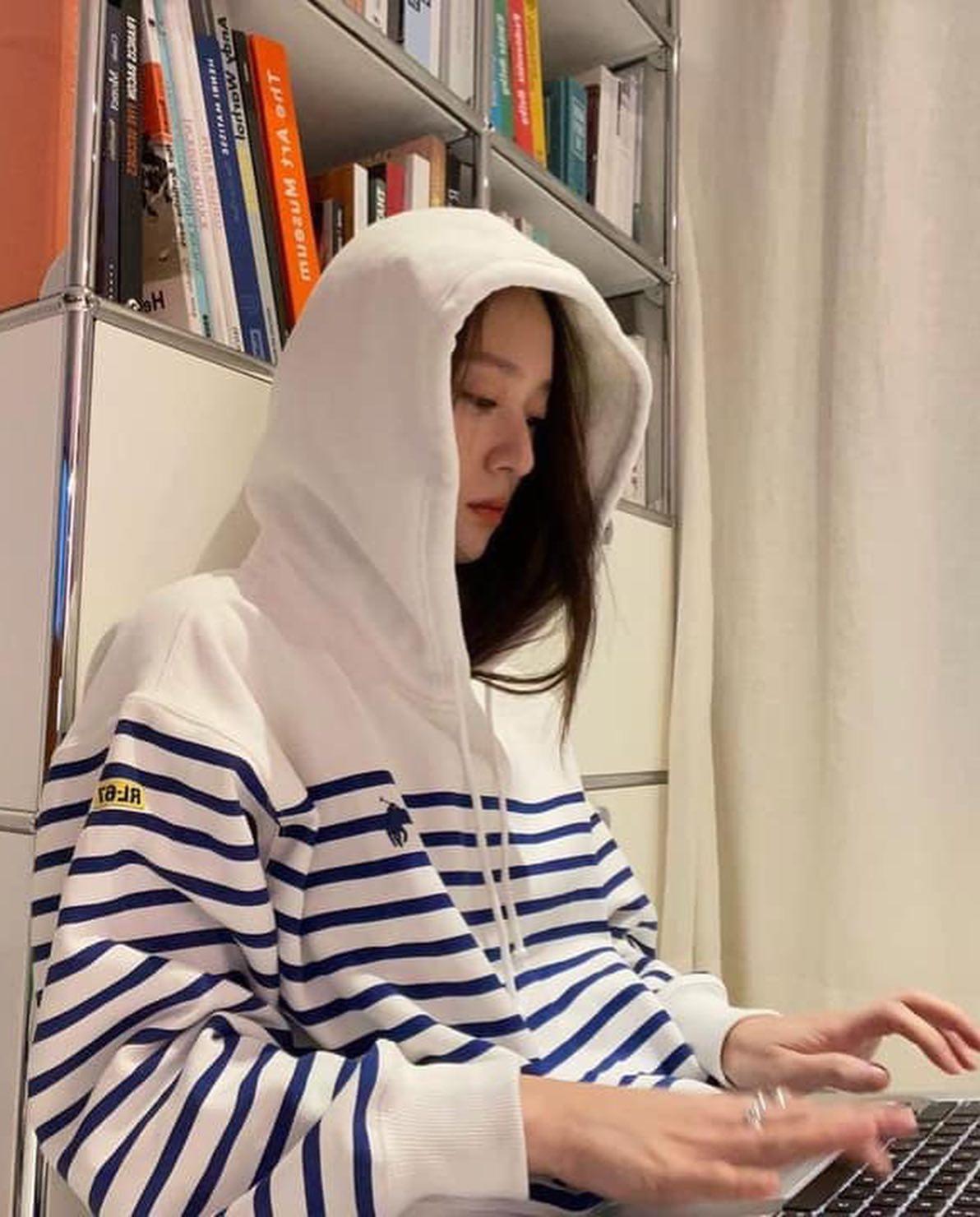 꾸안꾸 매력@크리스탈 데일리💎 이미지2