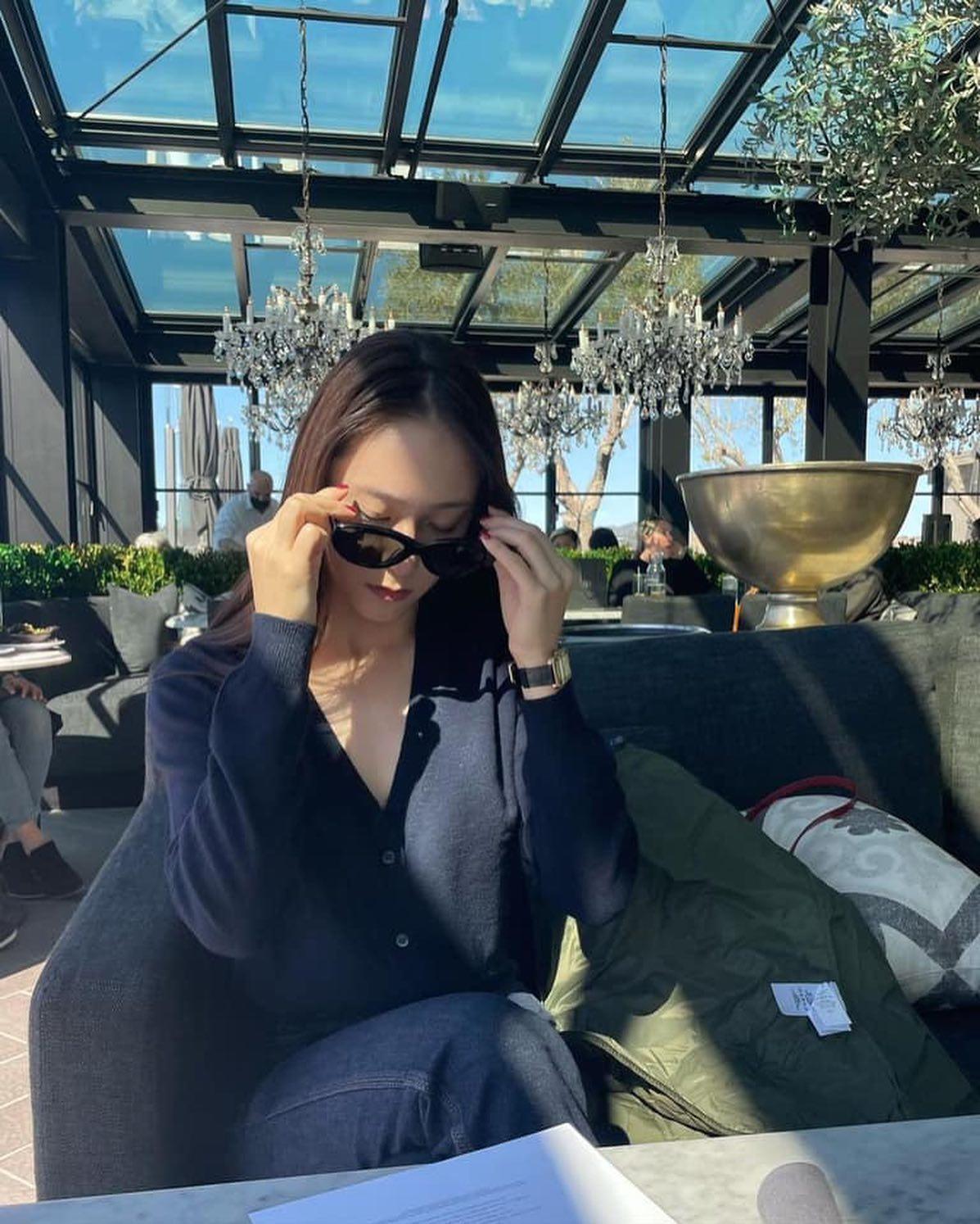 꾸안꾸 매력@크리스탈 데일리💎 이미지3