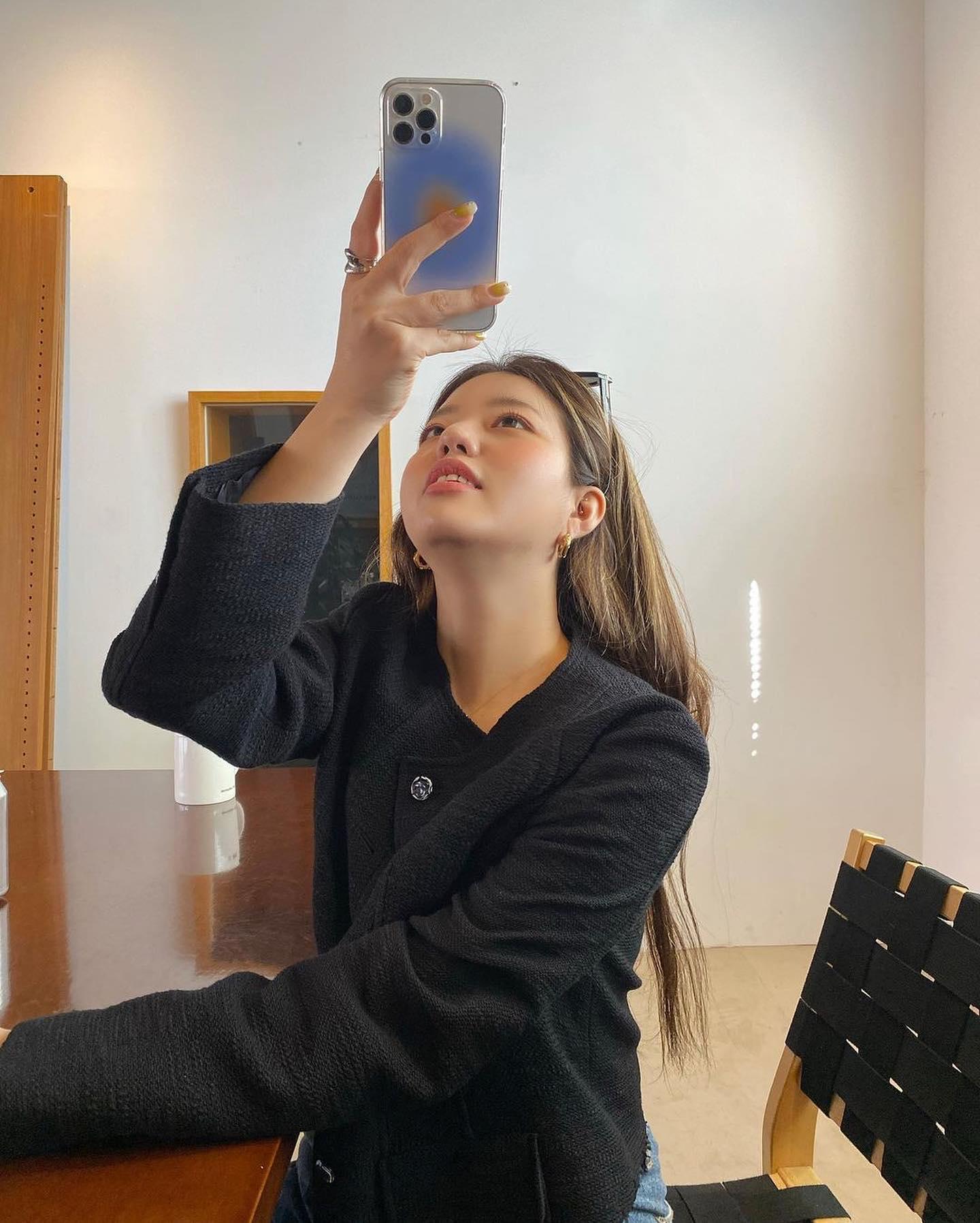 우아한 봄나들이💚🖤트위드 챙겨 이미지8