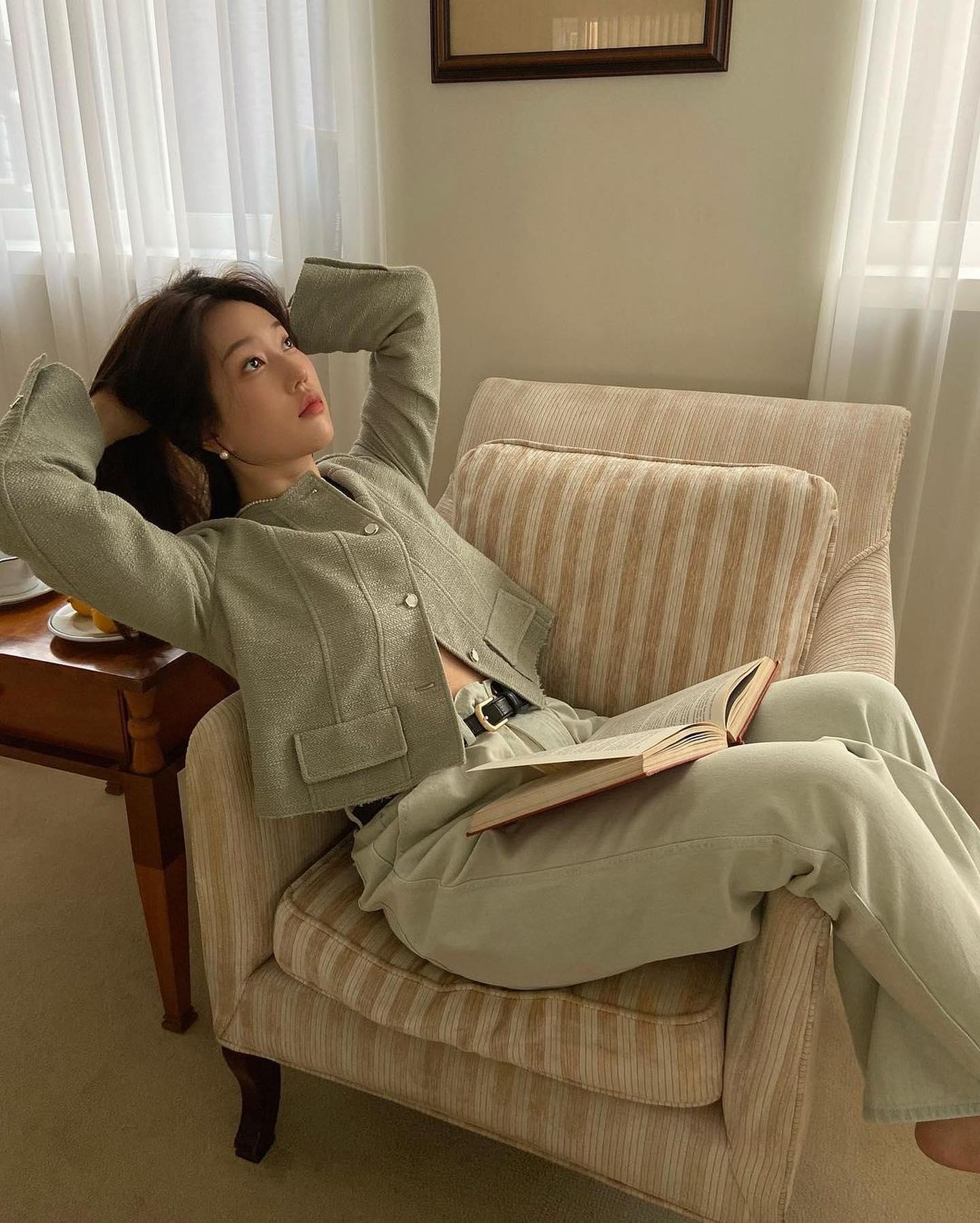 우아한 봄나들이💚🖤트위드 챙겨 이미지9