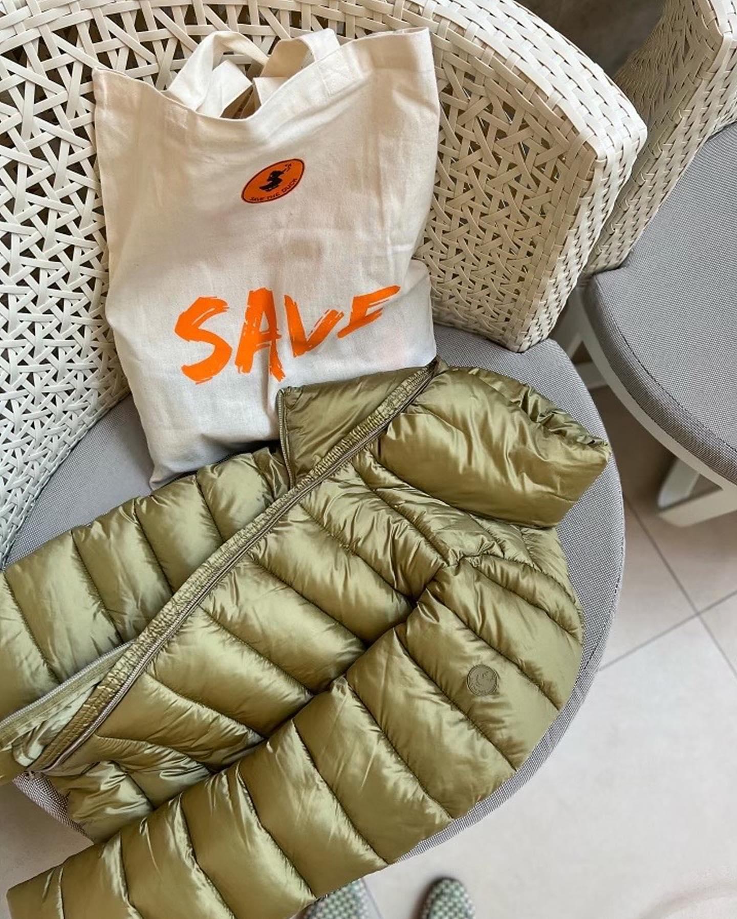 간절기 찰떡 활용템😎💚경량패딩
편하게 가지고 다닐 폴더블 패딩🐤🧡@준비해 #광고 이미지10