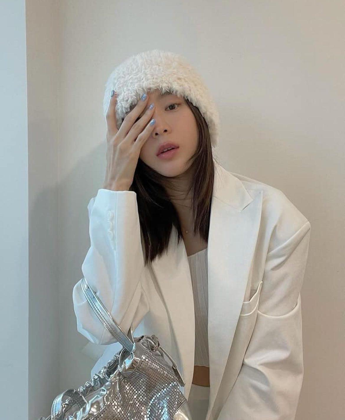 단아 분위기@수미언니 일상💛🤍 이미지7