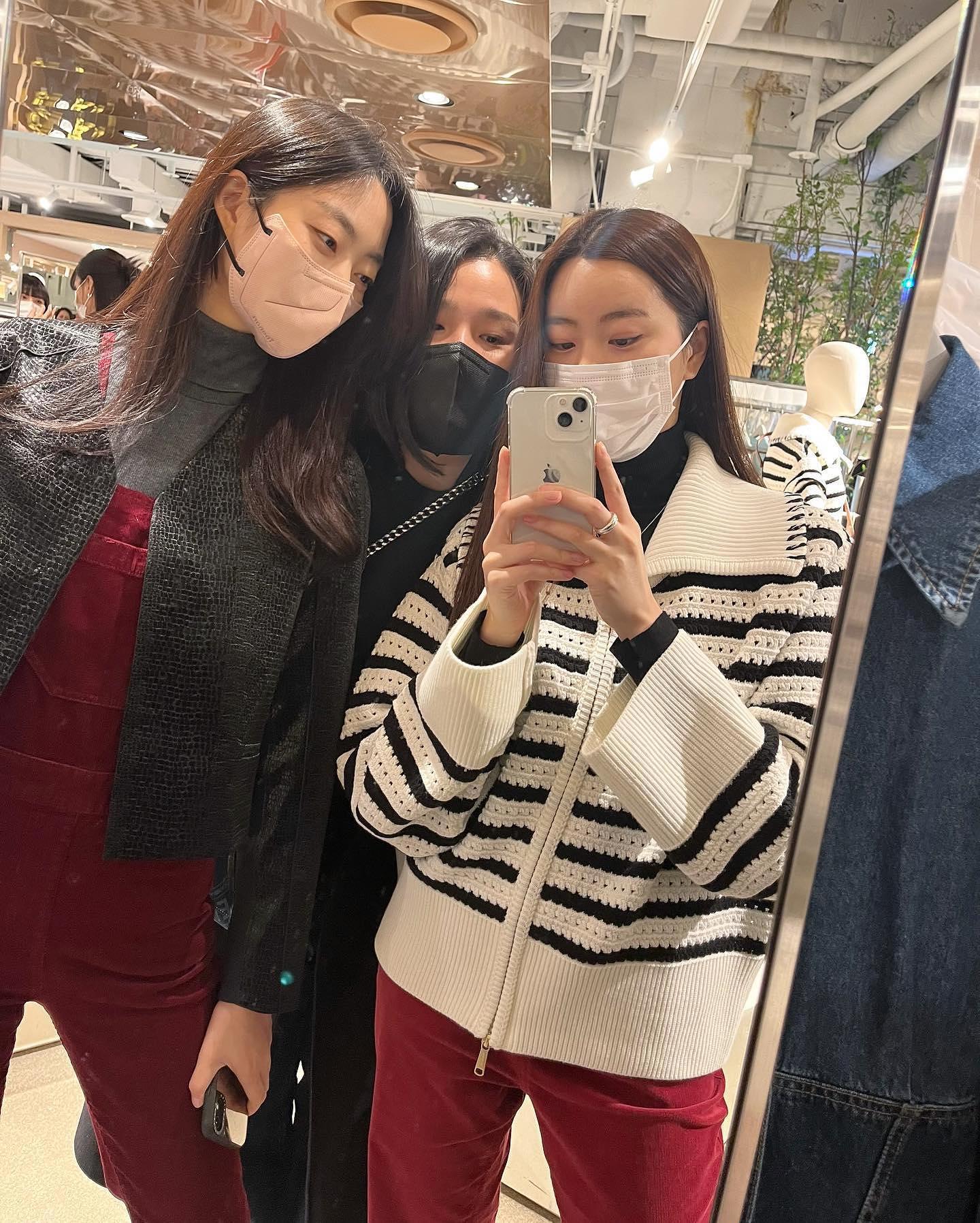 봄엔 스트라이프🖤🤍@같이입자 이미지