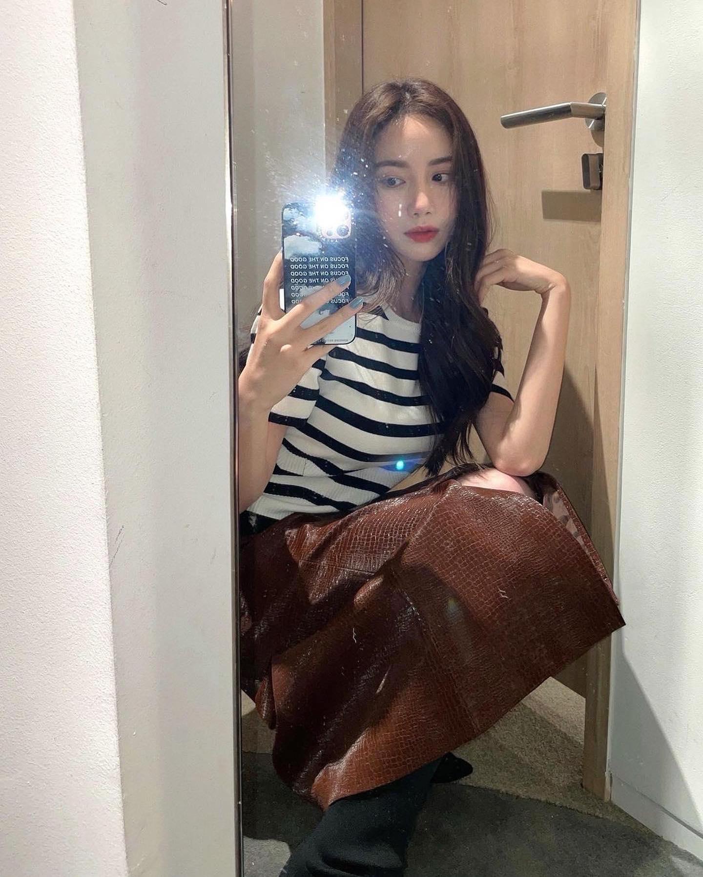 봄엔 스트라이프🖤🤍@같이입자 이미지7