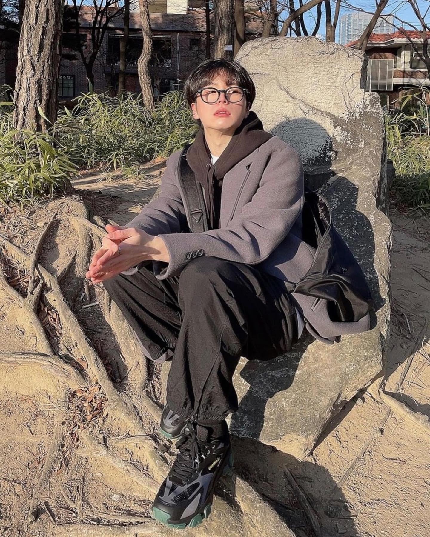 봄 코디에 스트릿무드🔥🤍@추가
요즘 힙한 믹스 코디에 자주보는😎🎧 엄브로 스토니 #광고 이미지5