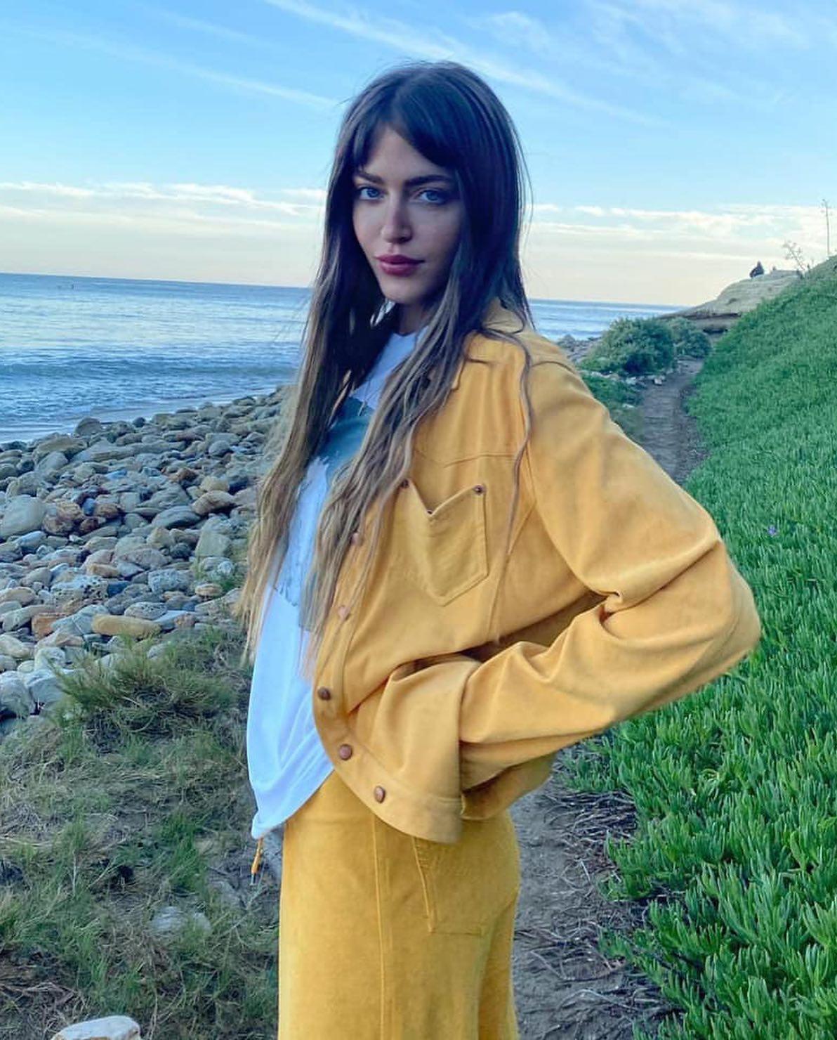 봄 맞이 노랑 포인트🐣💛 이미지