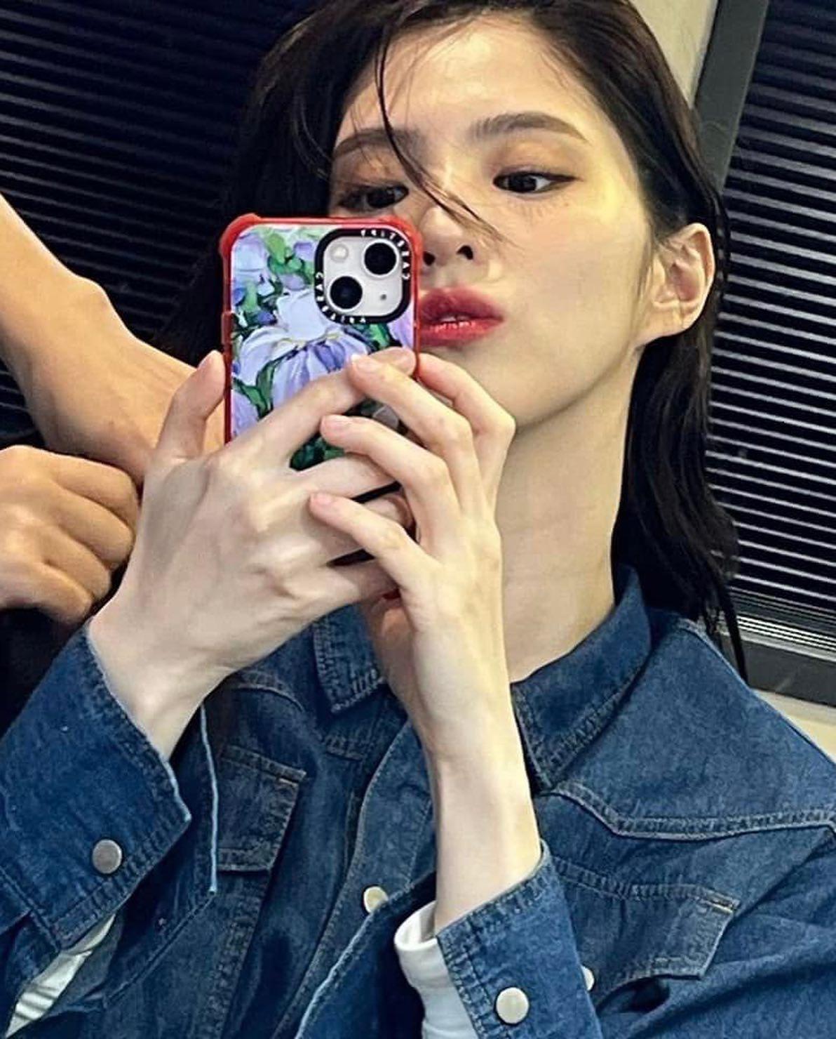 독보적인 분위기@한소희🖤 이미지4