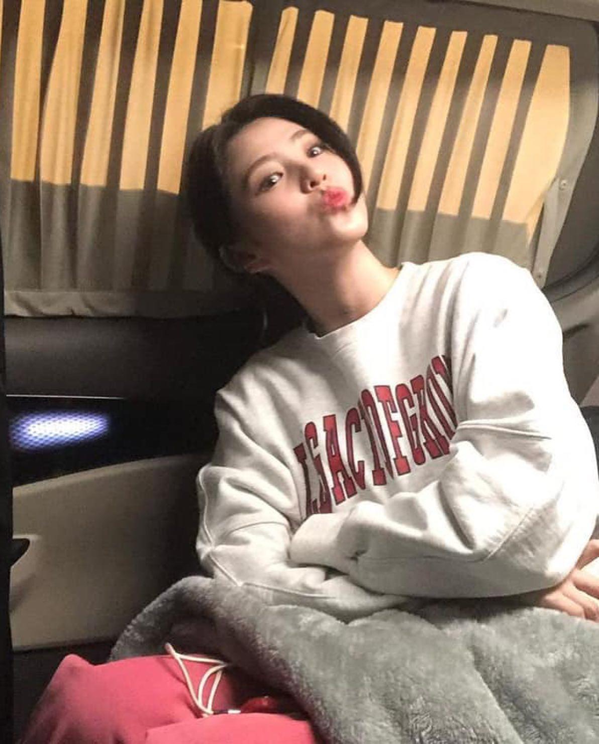 독보적인 분위기@한소희🖤 이미지6