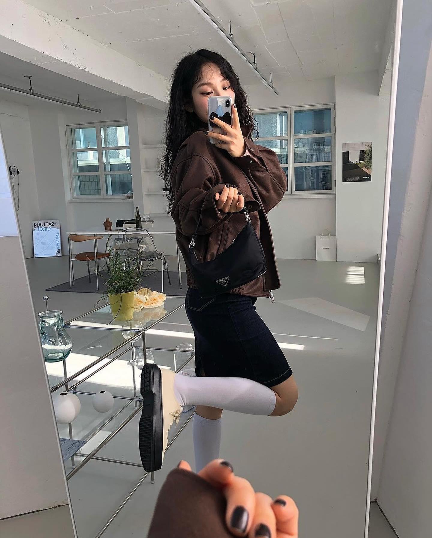 요즘 핫템 슈즈💙🖤@언다이드룸
구두인듯 스니커즈인듯🌼👟봄코디 포인트 준비! #광고 이미지7