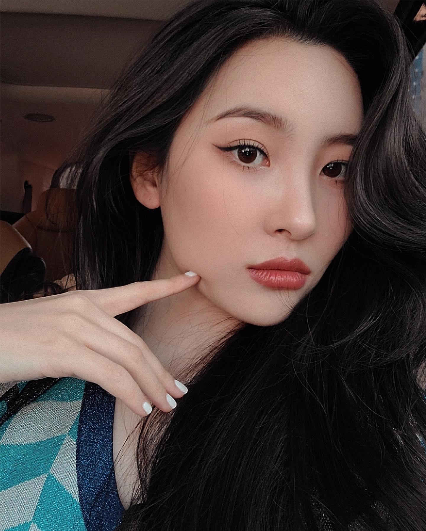 요새 너무 예쁜 선미 일상룩💖💙 이미지9