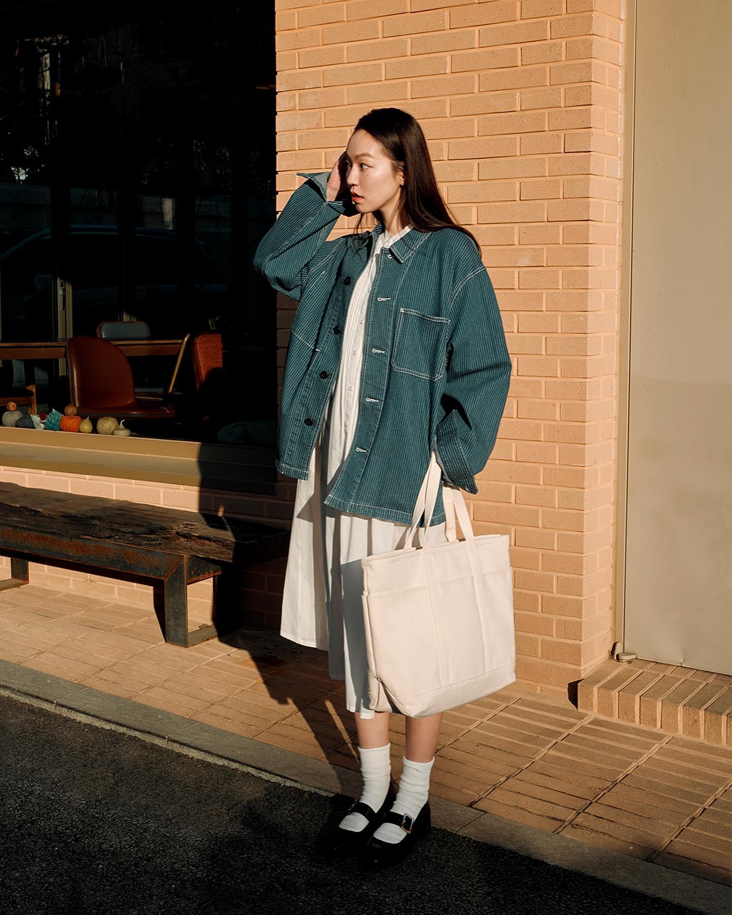 봄처럼 가볍게 새롭게💙🤍@준비
유니클로 2022 봄 캠페인🧥👖데일리룩 참고하장 #광고 이미지2