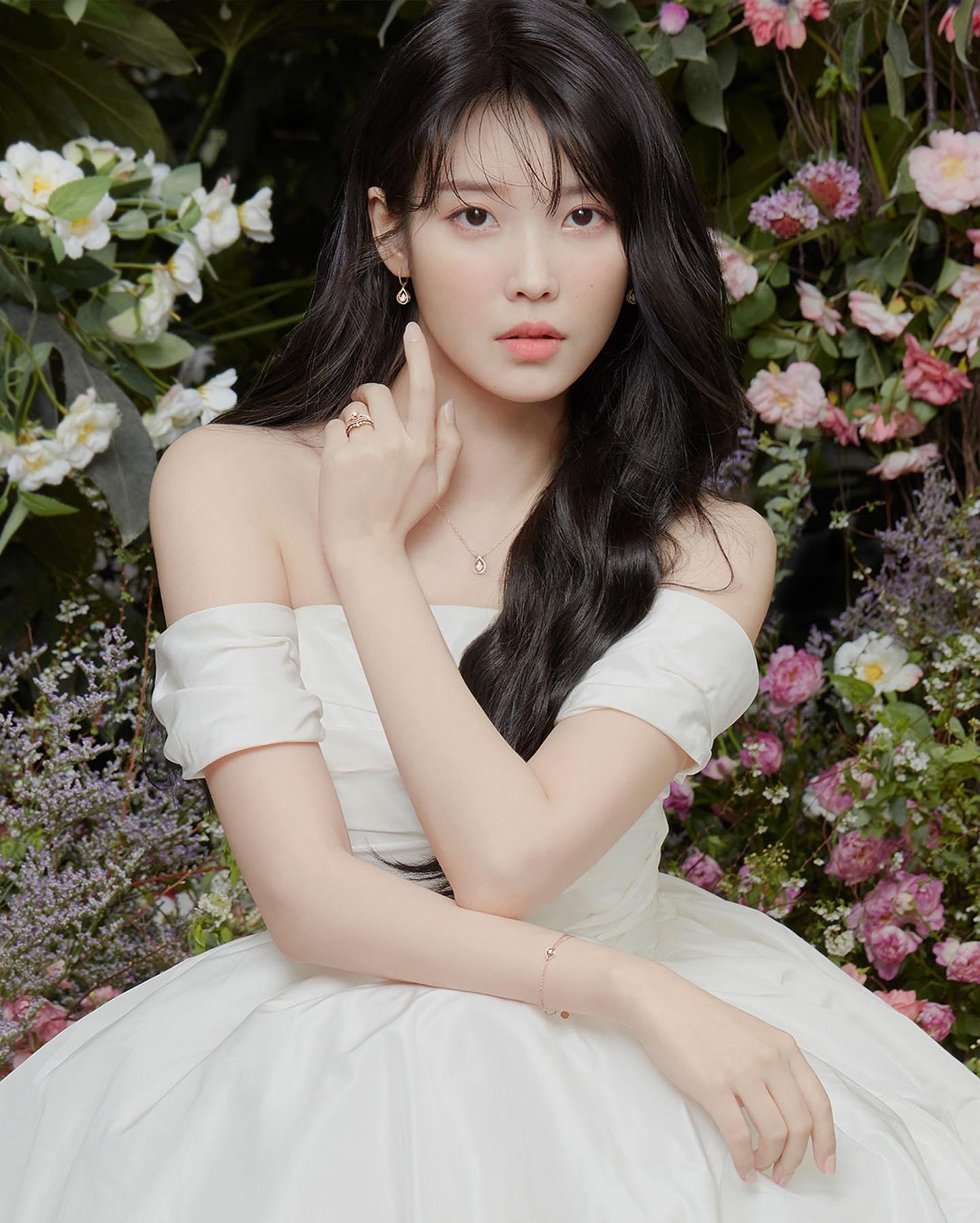 아이유 봄 주얼리🌼💍@언니처럼 이미지