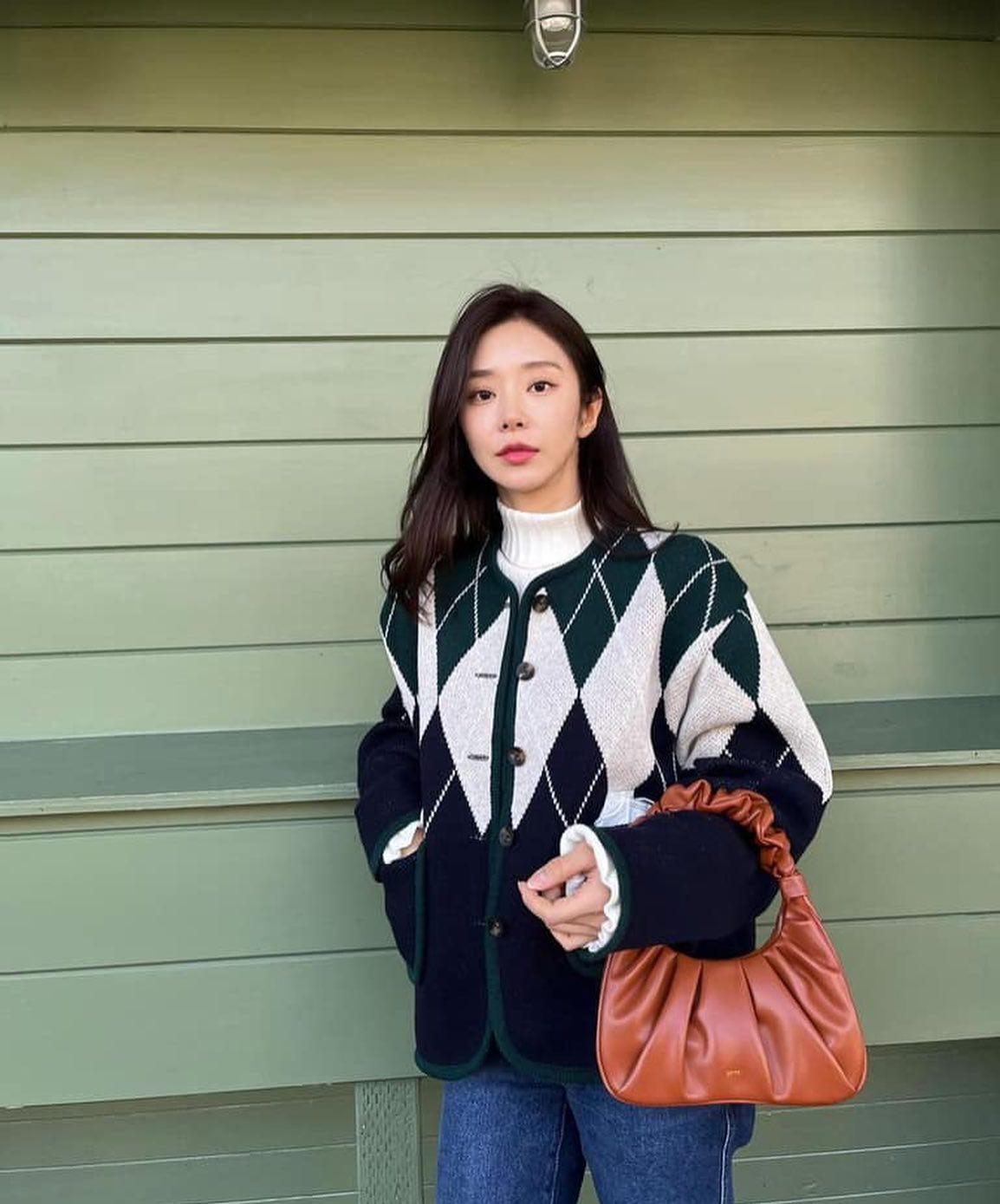 따라 입고픈 이주빈 데일리👼🤍 이미지2