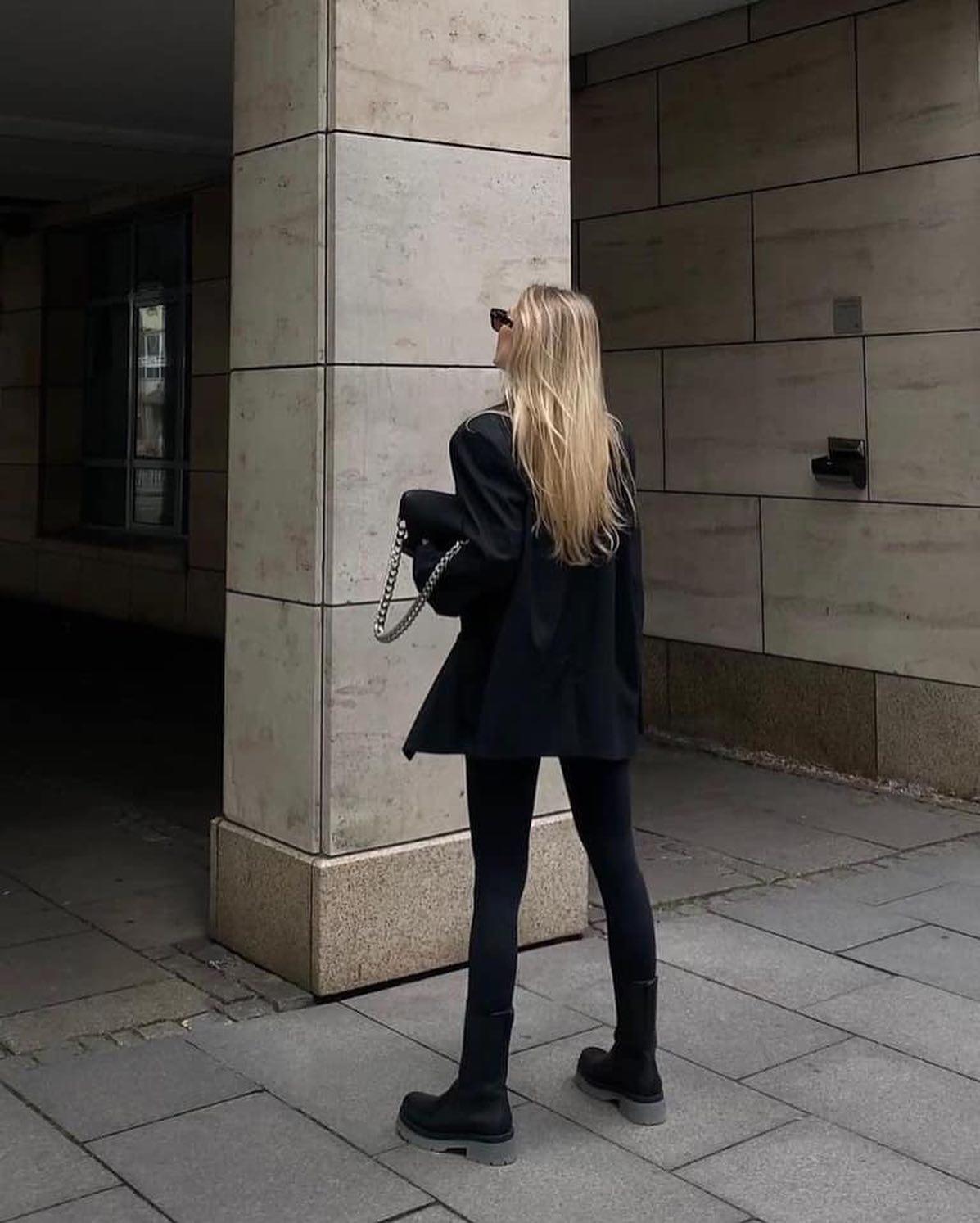 얼른 블레이저만 입고파🖤 이미지7