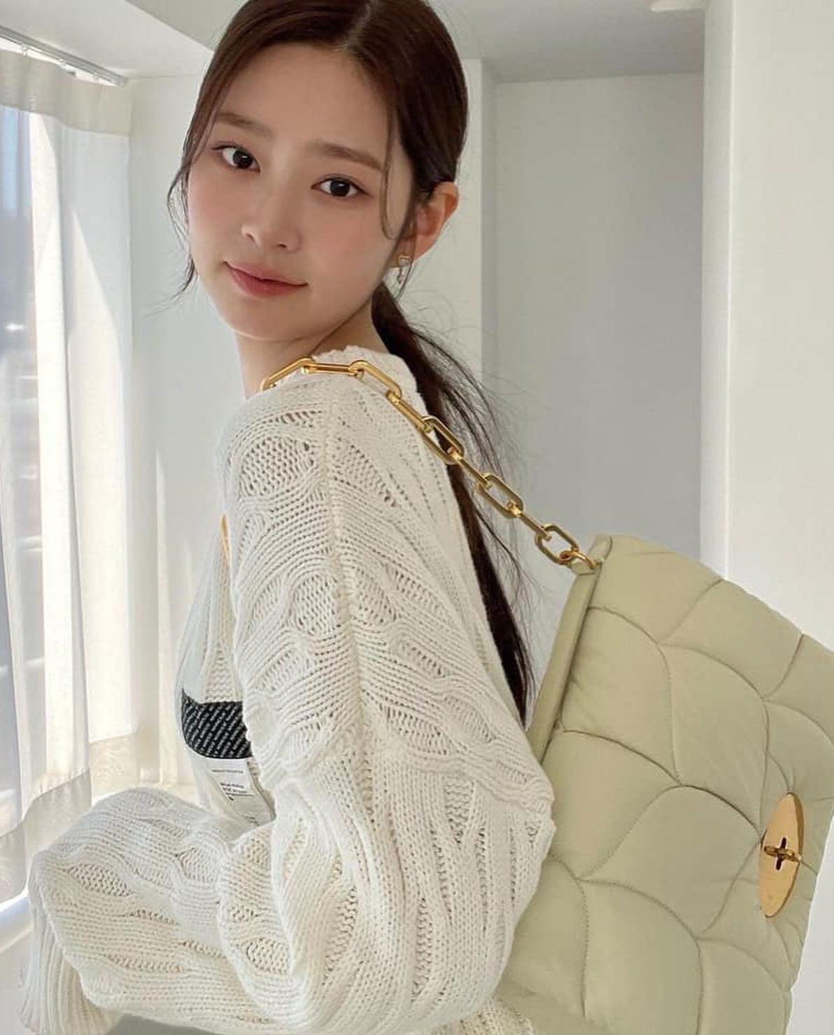 여신 비주얼@김민주 데일리🤍 이미지5