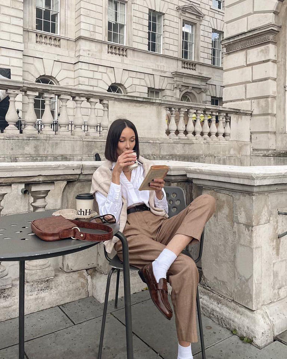 로퍼에 흰양말 조합🤍🖤 이미지4