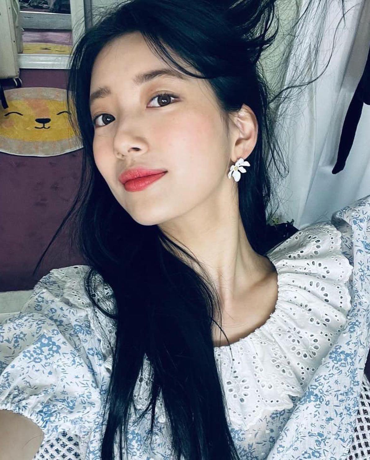 여심도 훔치는 수지 데일리💙 이미지1