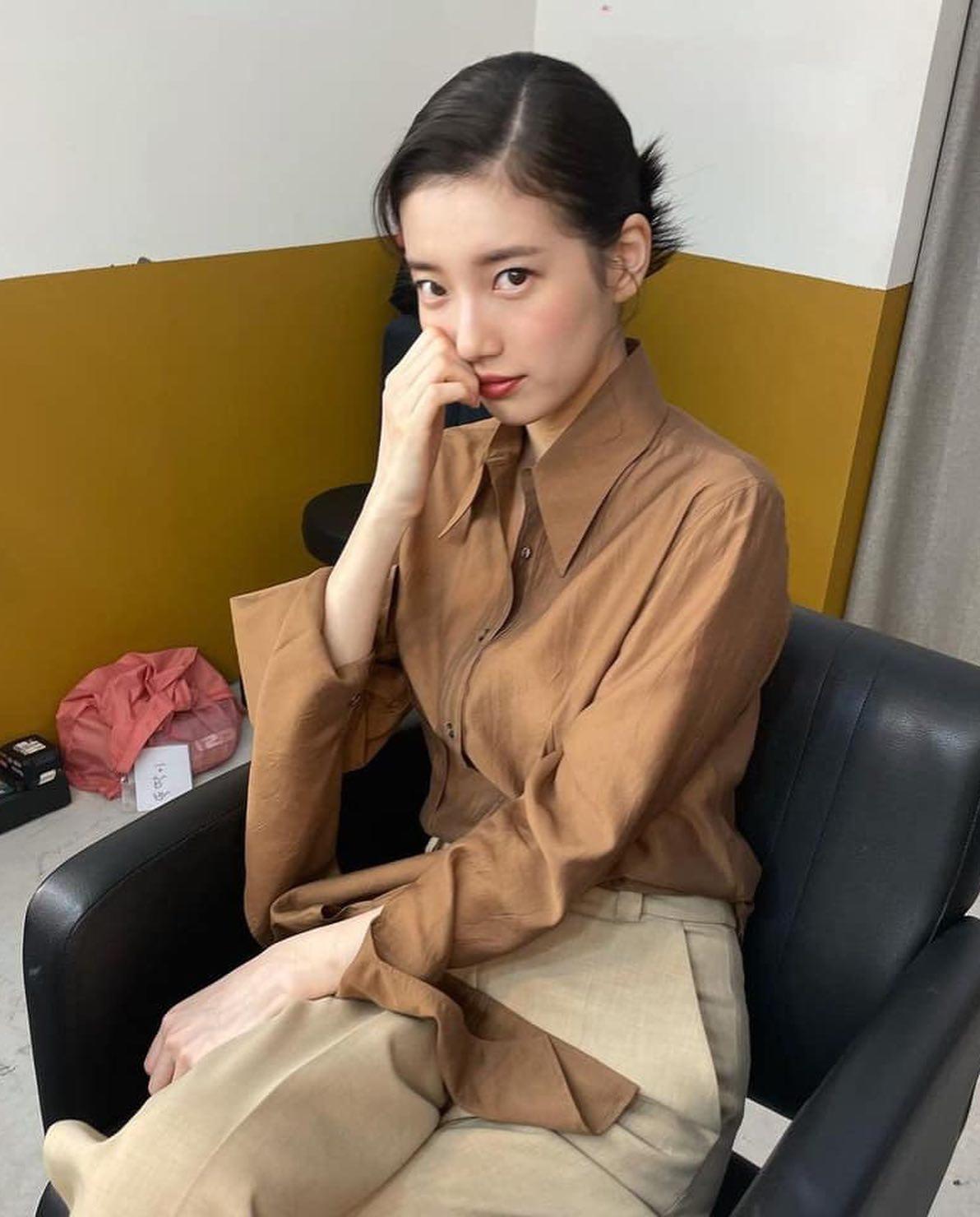 여심도 훔치는 수지 데일리💙 이미지6