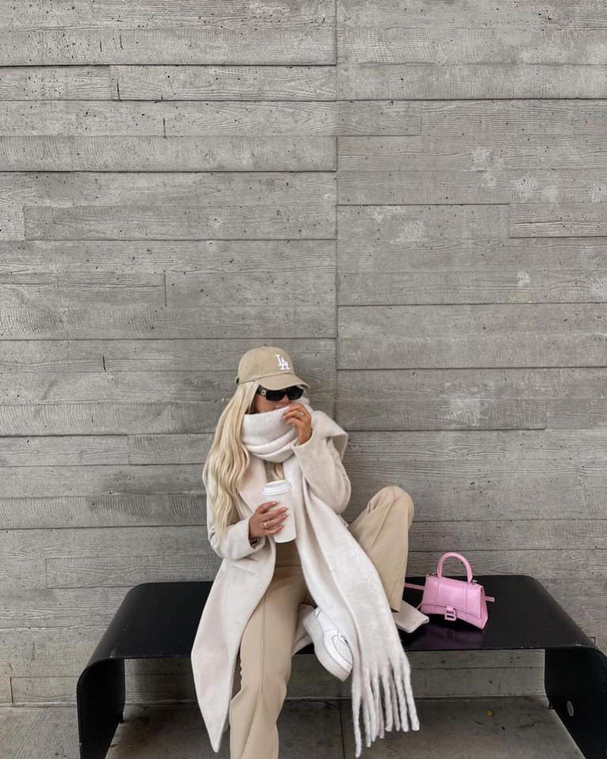 목도리에 파묻히기🧣🖤 이미지7