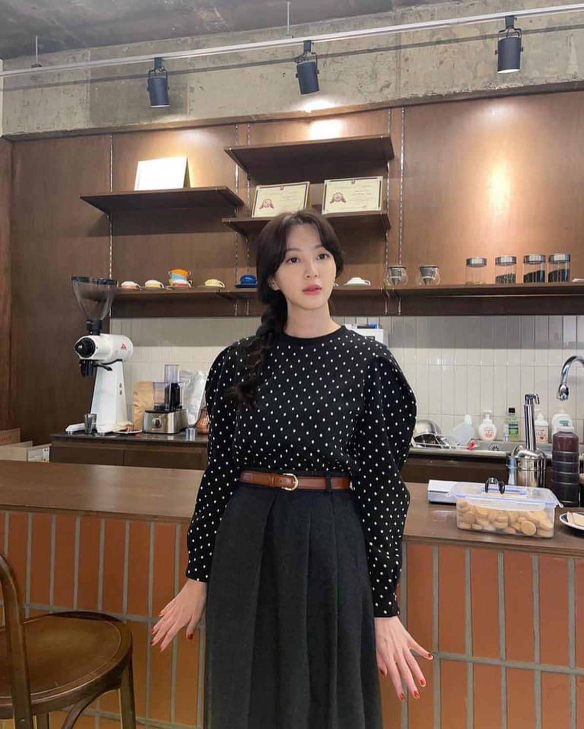 요즘은 땋은게 좋아✨🖤 이미지