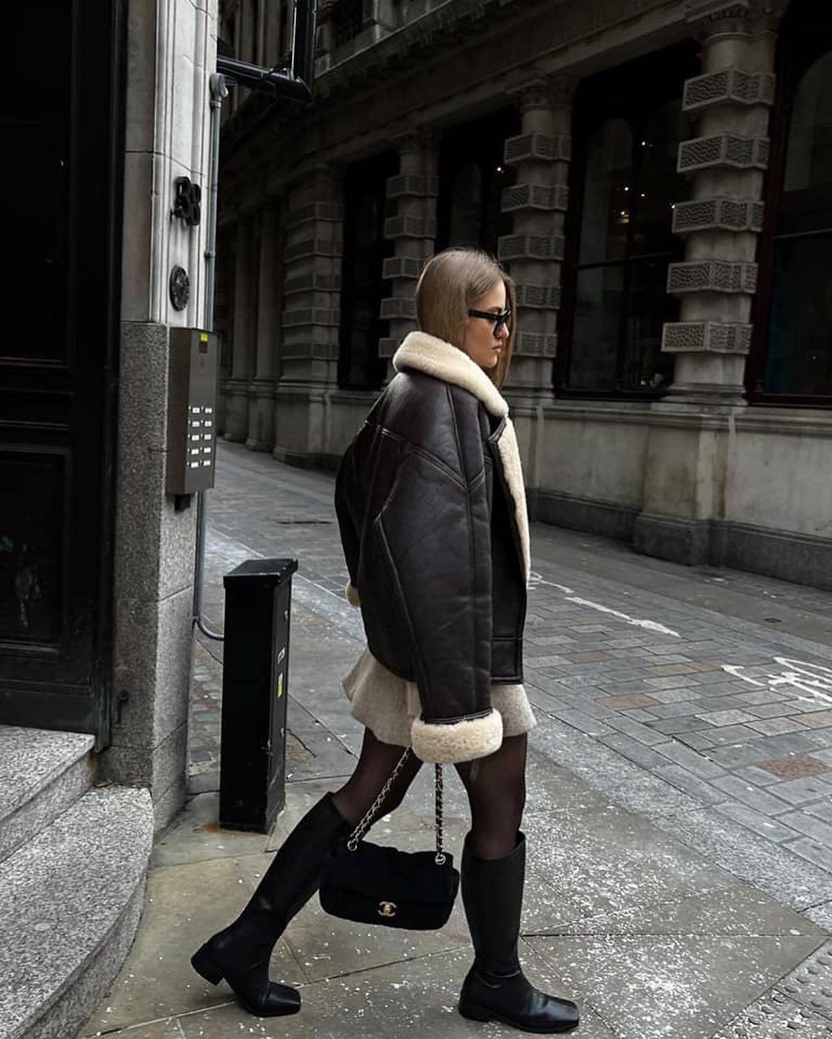 부츠는 포기 못해👢🖤 이미지3