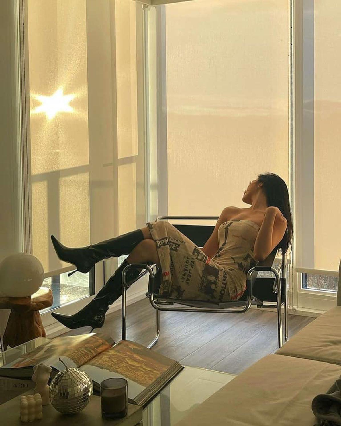 부츠는 포기 못해👢🖤 이미지5