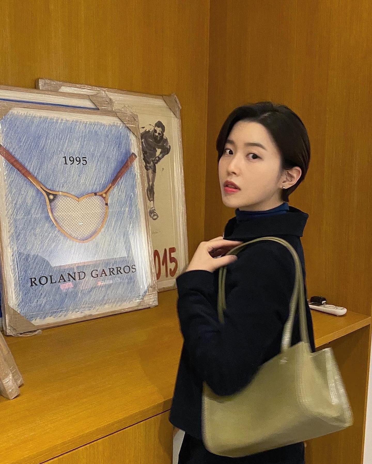 데일리 숄더백룩👜💚이런 @느낌 이미지2