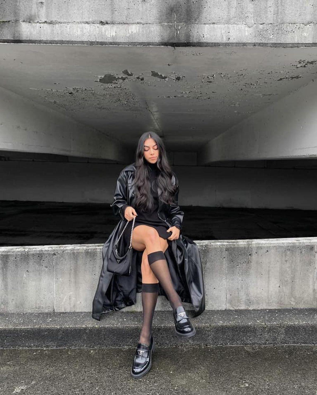 어디에나 멋진@프라다 로퍼🖤 이미지6