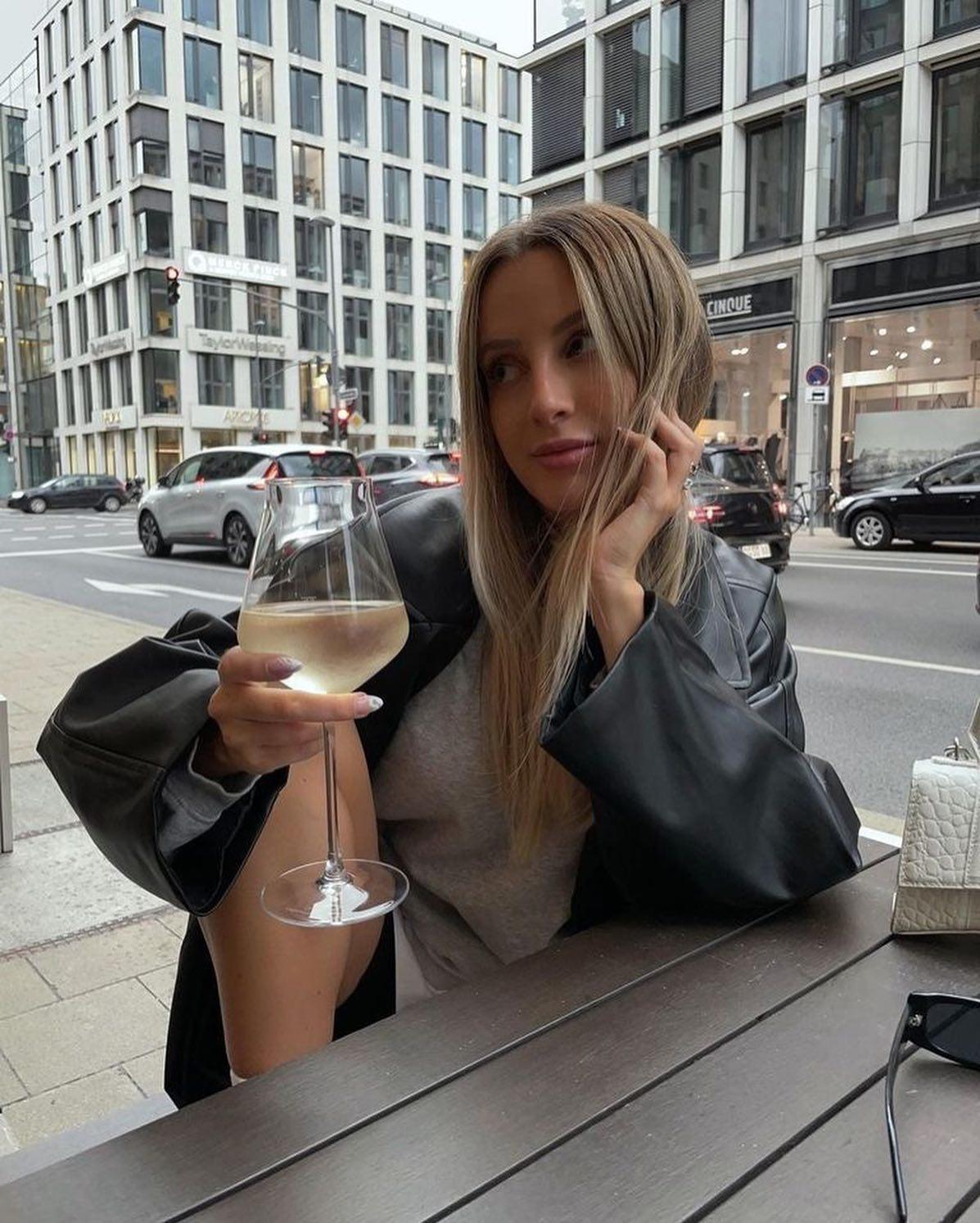 이번 주말 무드는 @요렇게🥂 이미지6