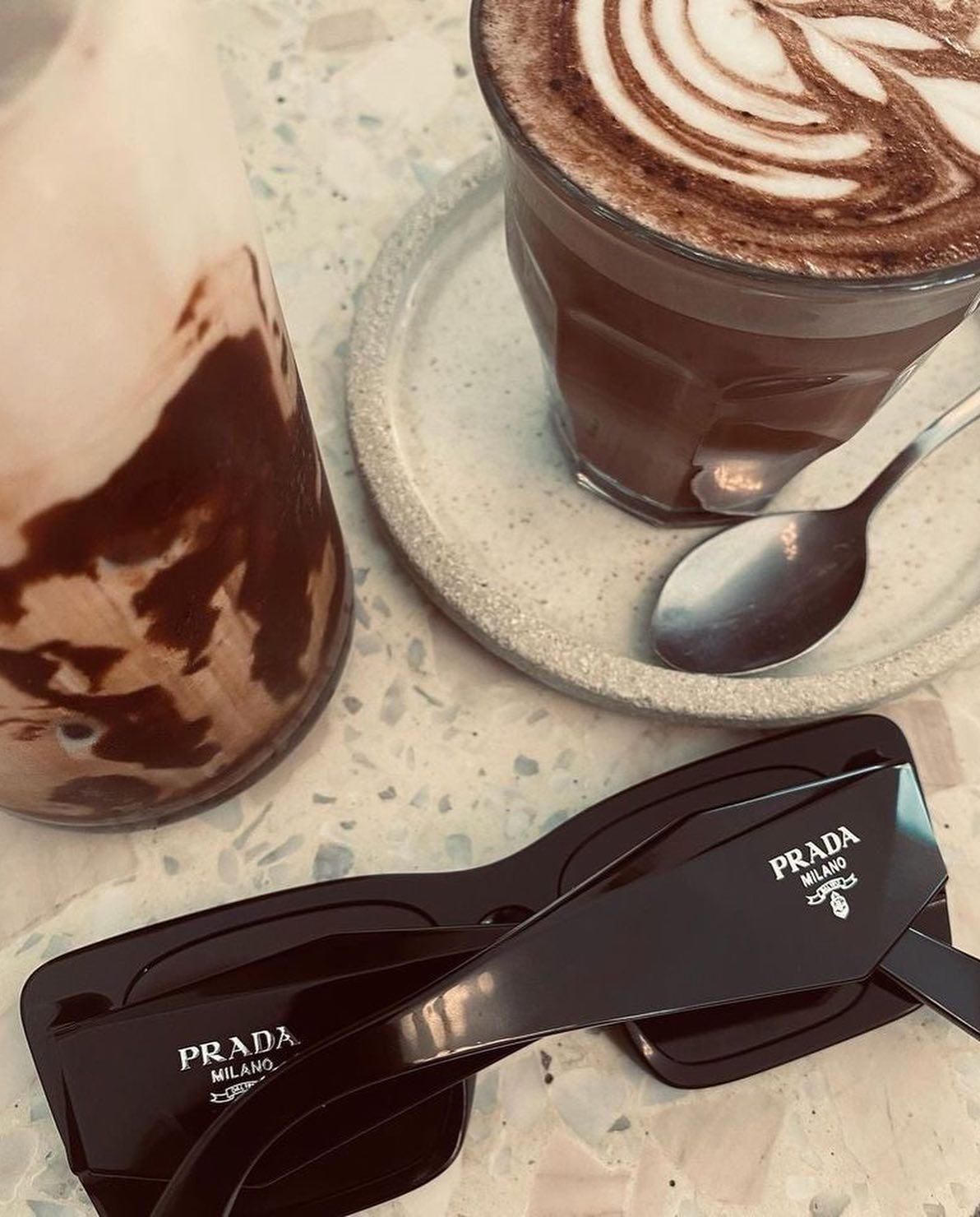 로고만으로 트렌디하게🕶🖤 이미지3