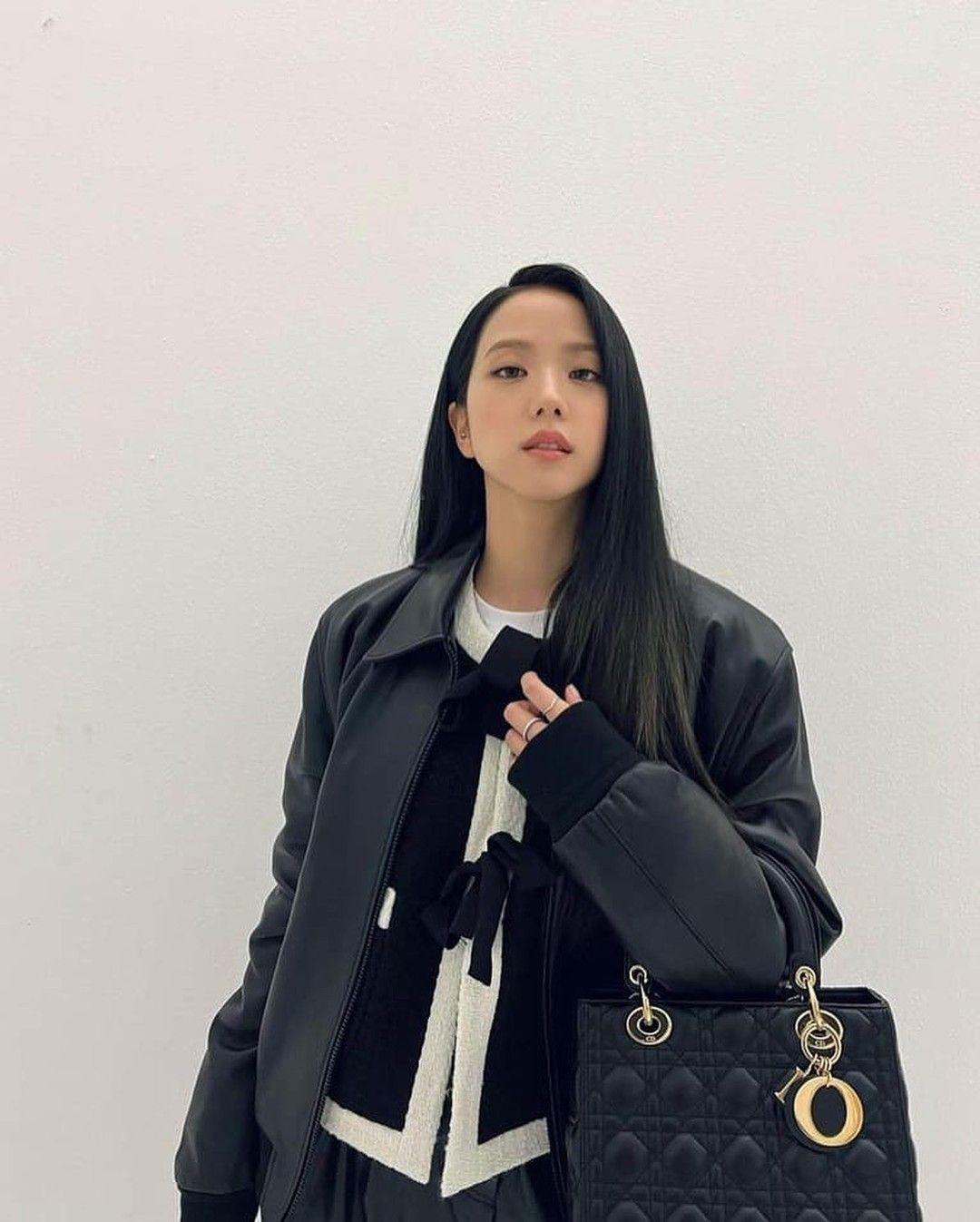 요즘 예뻐 보여 긴생머리👀🖤 이미지"