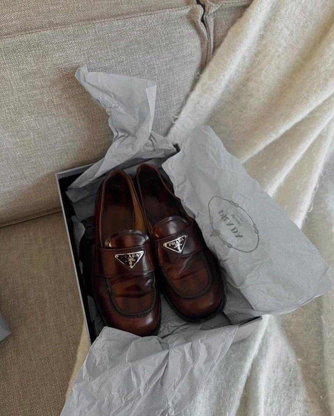 하나쯤은 탐나는 프라다템🤍 이미지6