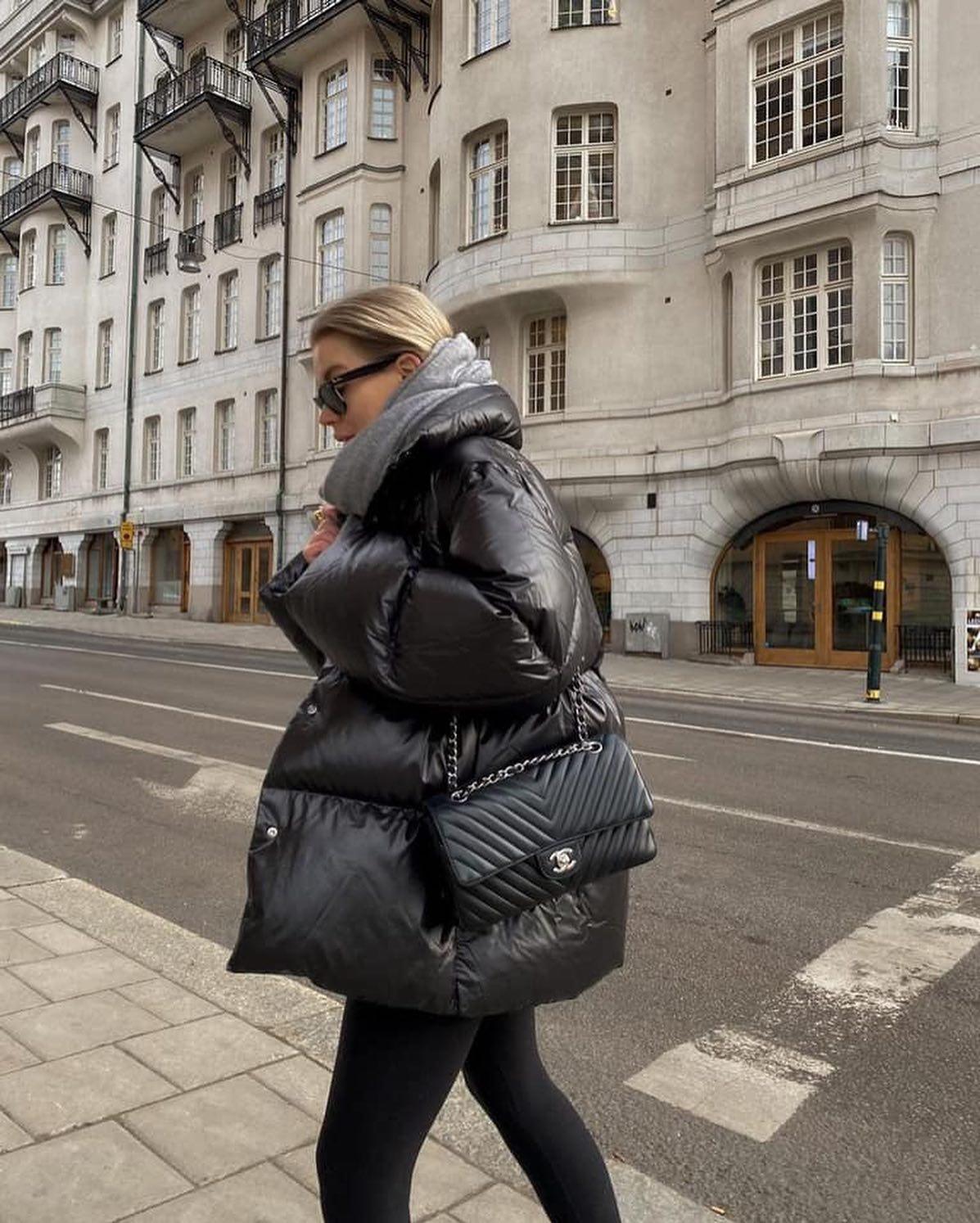 글로시한 패딩이 좋아💛🖤 이미지1