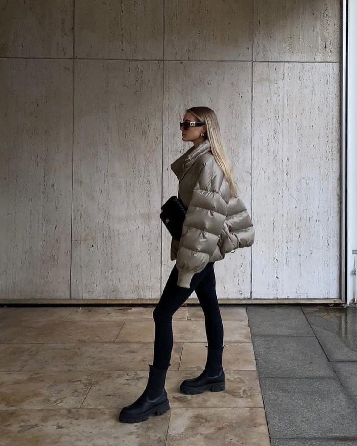 글로시한 패딩이 좋아💛🖤 이미지3