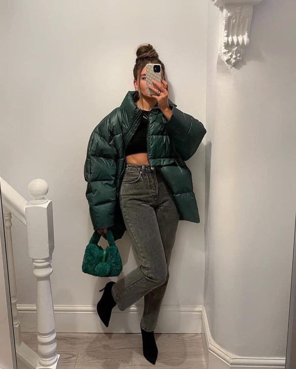 글로시한 패딩이 좋아💛🖤 이미지6