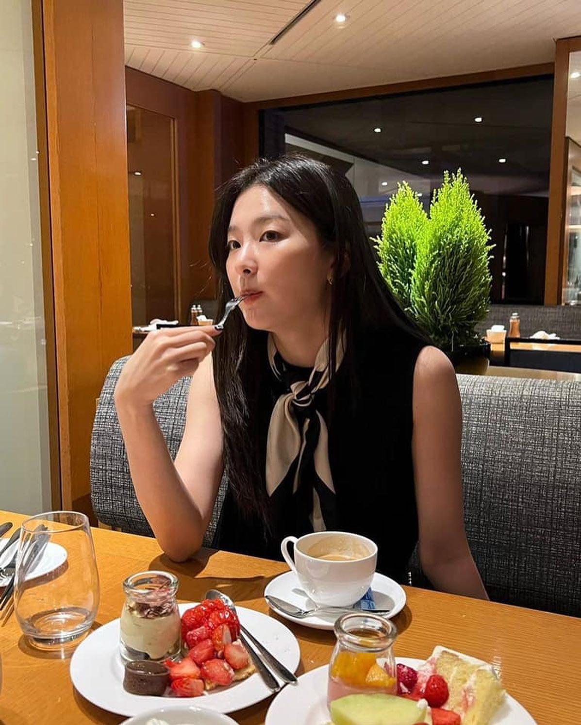 스카프 예쁘게 매보자😎🤍 이미지4