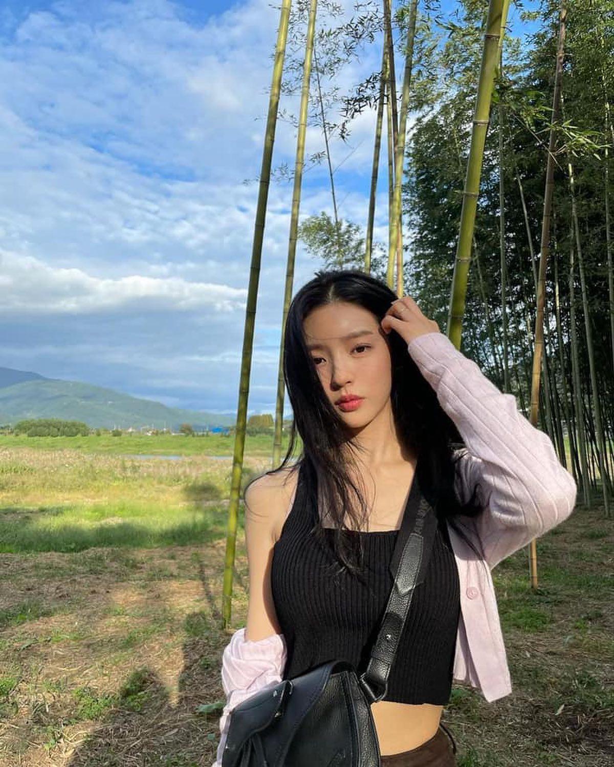 홍지윤 세련 아웃핏 모음🤎💜 이미지7