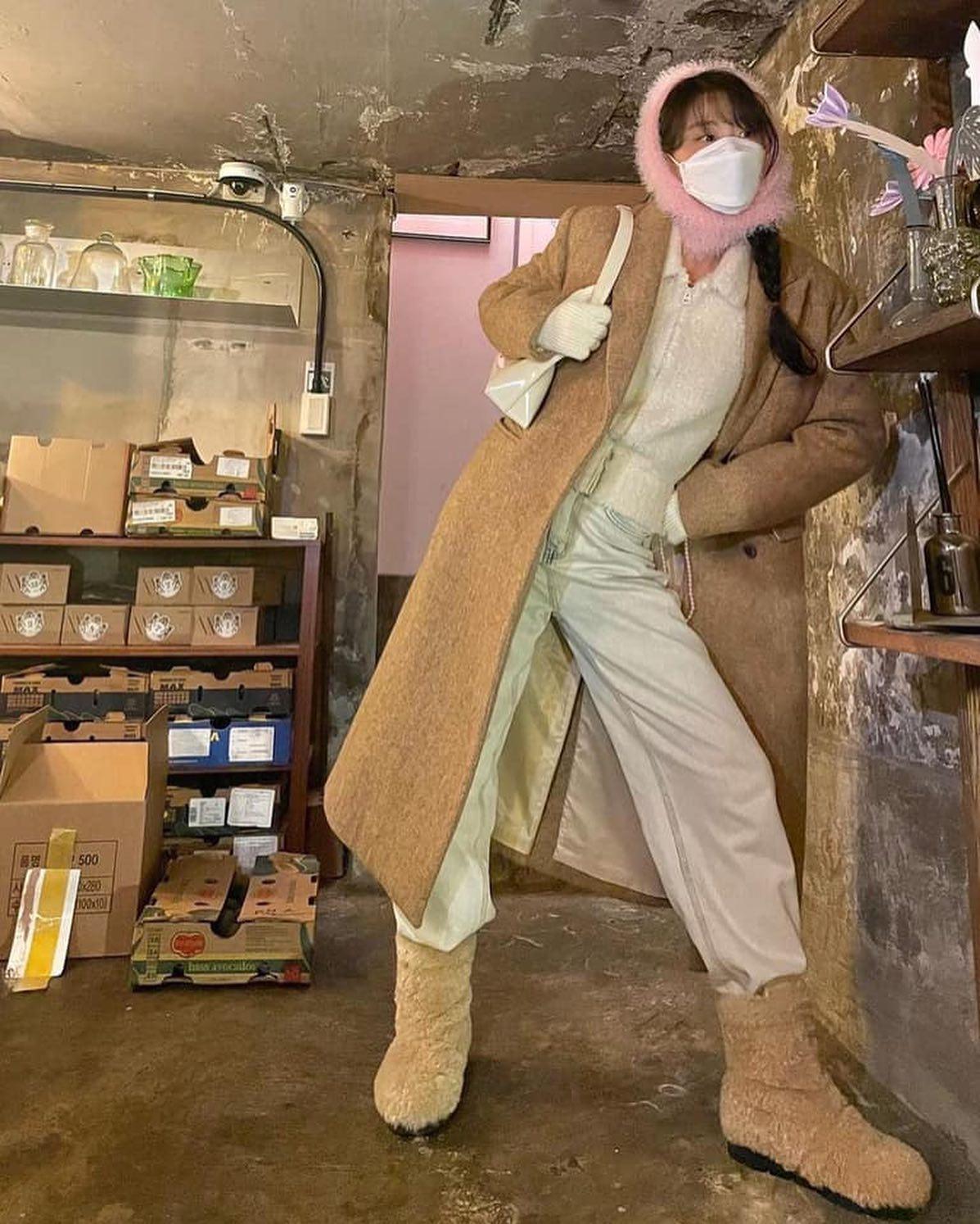 여전한 수수 미모@설현💙🖤 이미지2