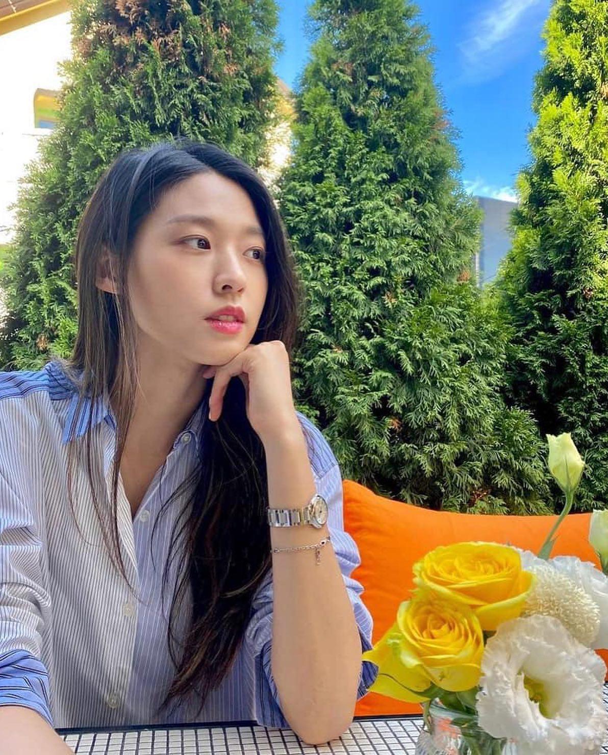 여전한 수수 미모@설현💙🖤 이미지5