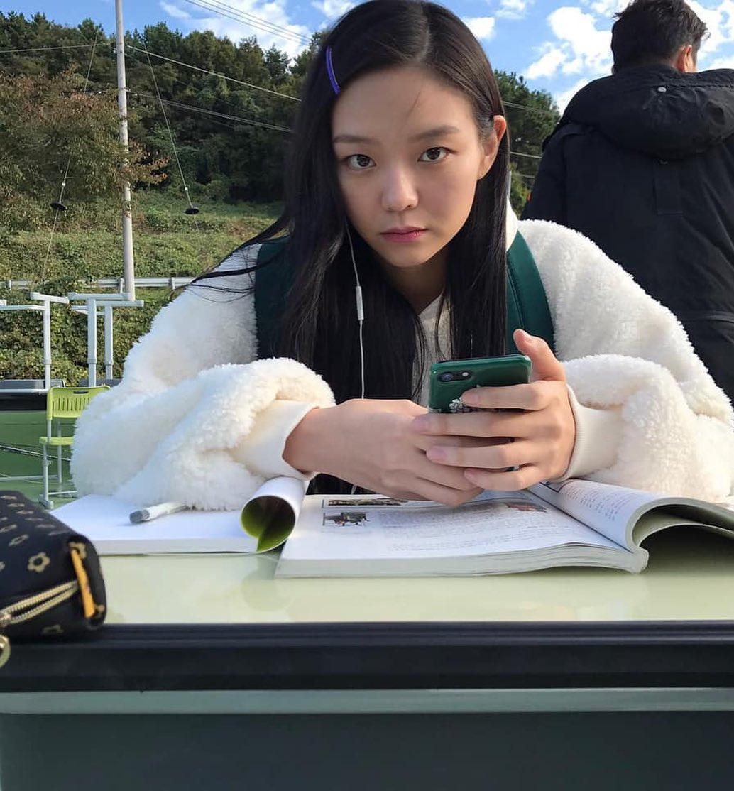 독보적 분위기@이솜 데일리🤍 이미지6