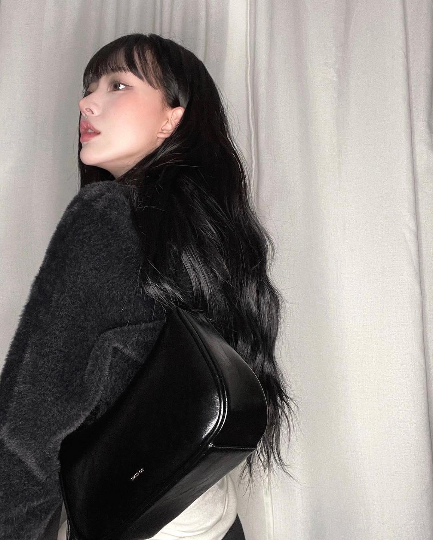 아우터에 착 감겨@보우백미니🤎 이미지6