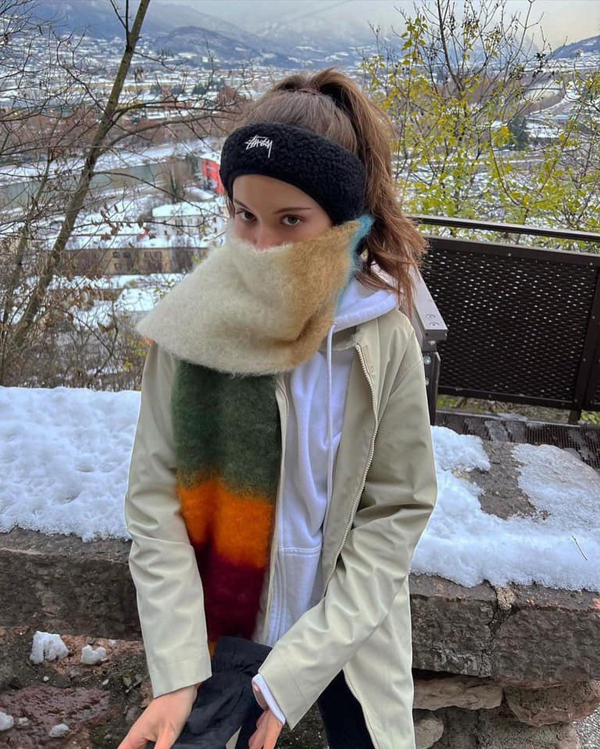 한파엔 목도리 두르기🧣💙🌈 이미지2
