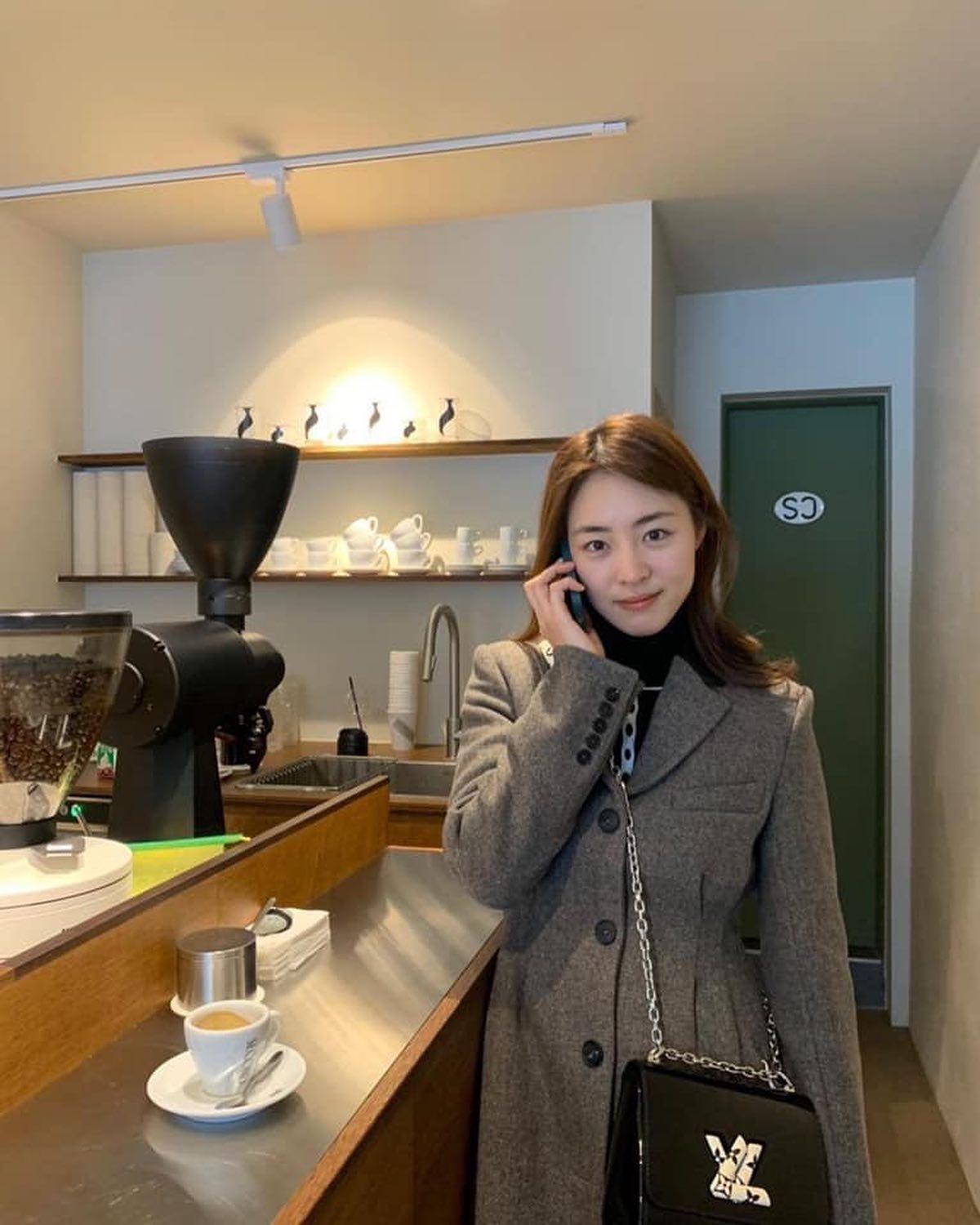 분위기 여신 @이연희 데일리🤎 이미지1