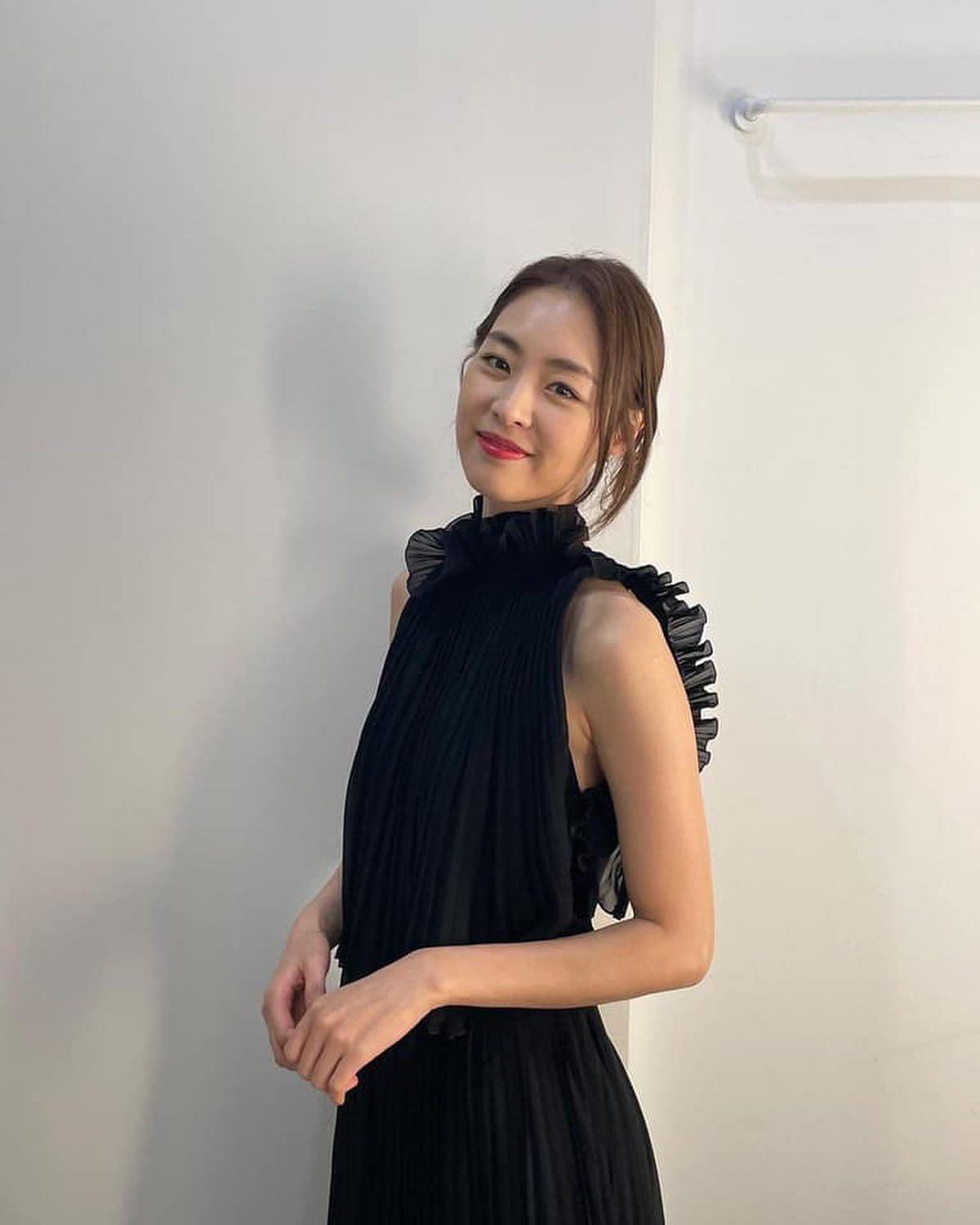 분위기 여신 @이연희 데일리🤎 이미지6