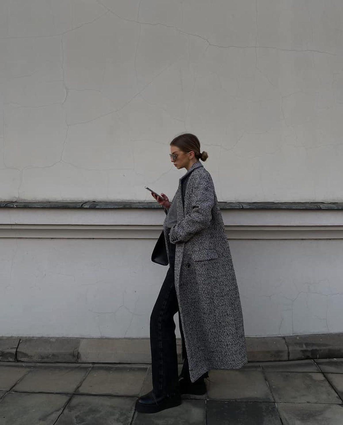 오버핏 코트 룩👀 분위기🤍🖤 이미지