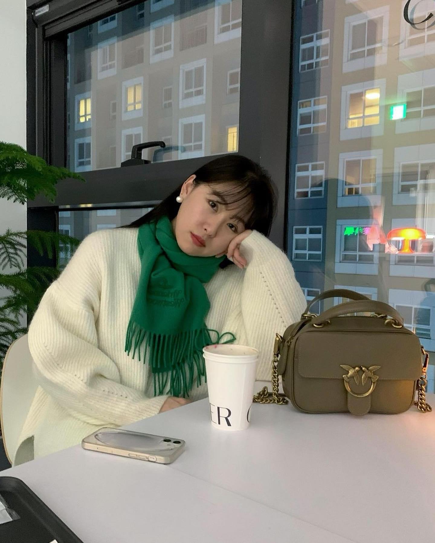 요즘 자주 보이는🕊💛@로고백 이미지8