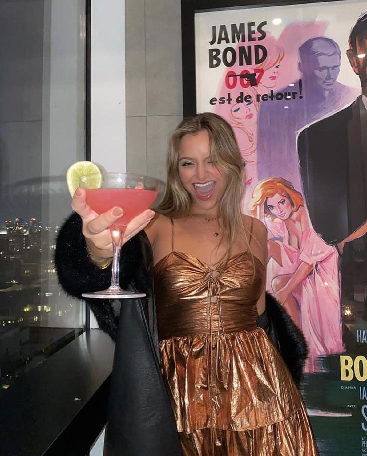 핫한 언니들 연말룩@예습💖🖤 이미지6