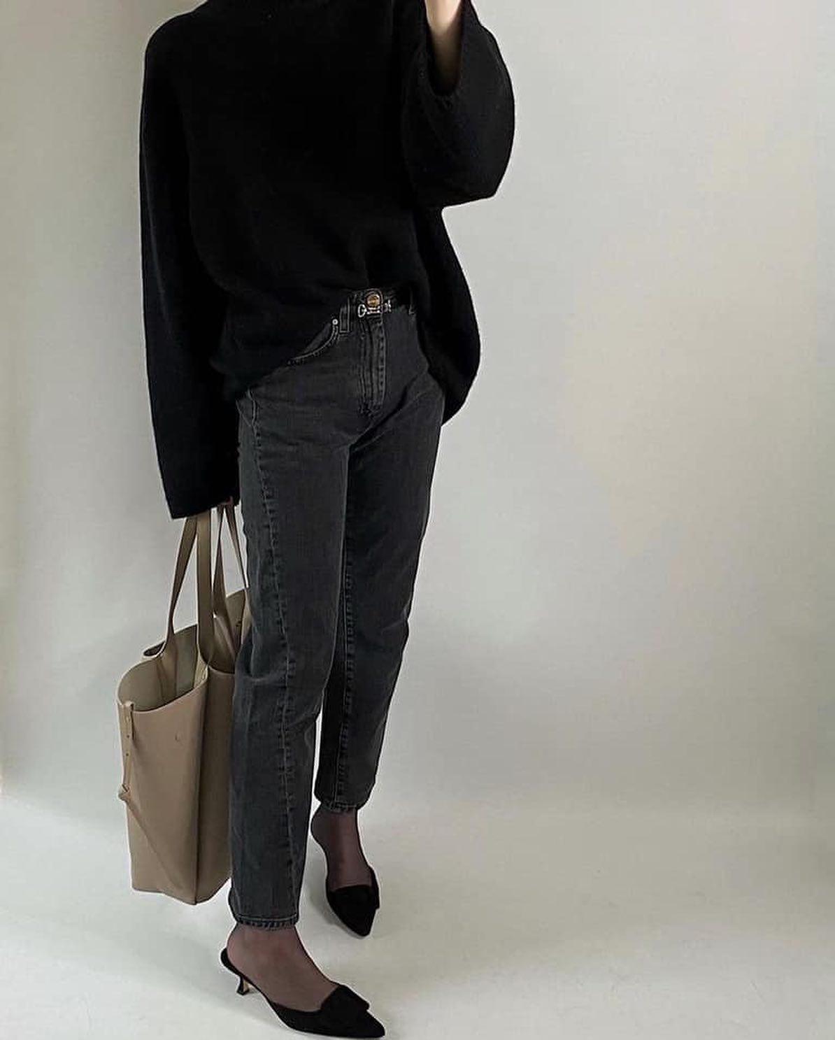 흑청은 무채색에 코디하기🖤 이미지2