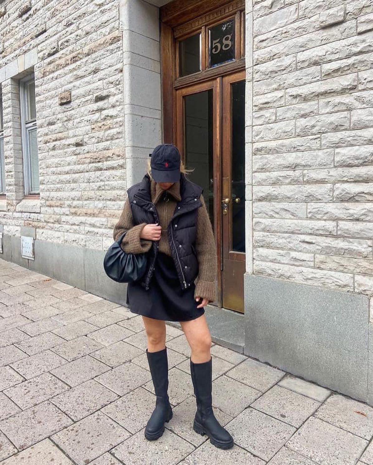 패딩조끼도 꺼내볼까🖤💚 이미지4