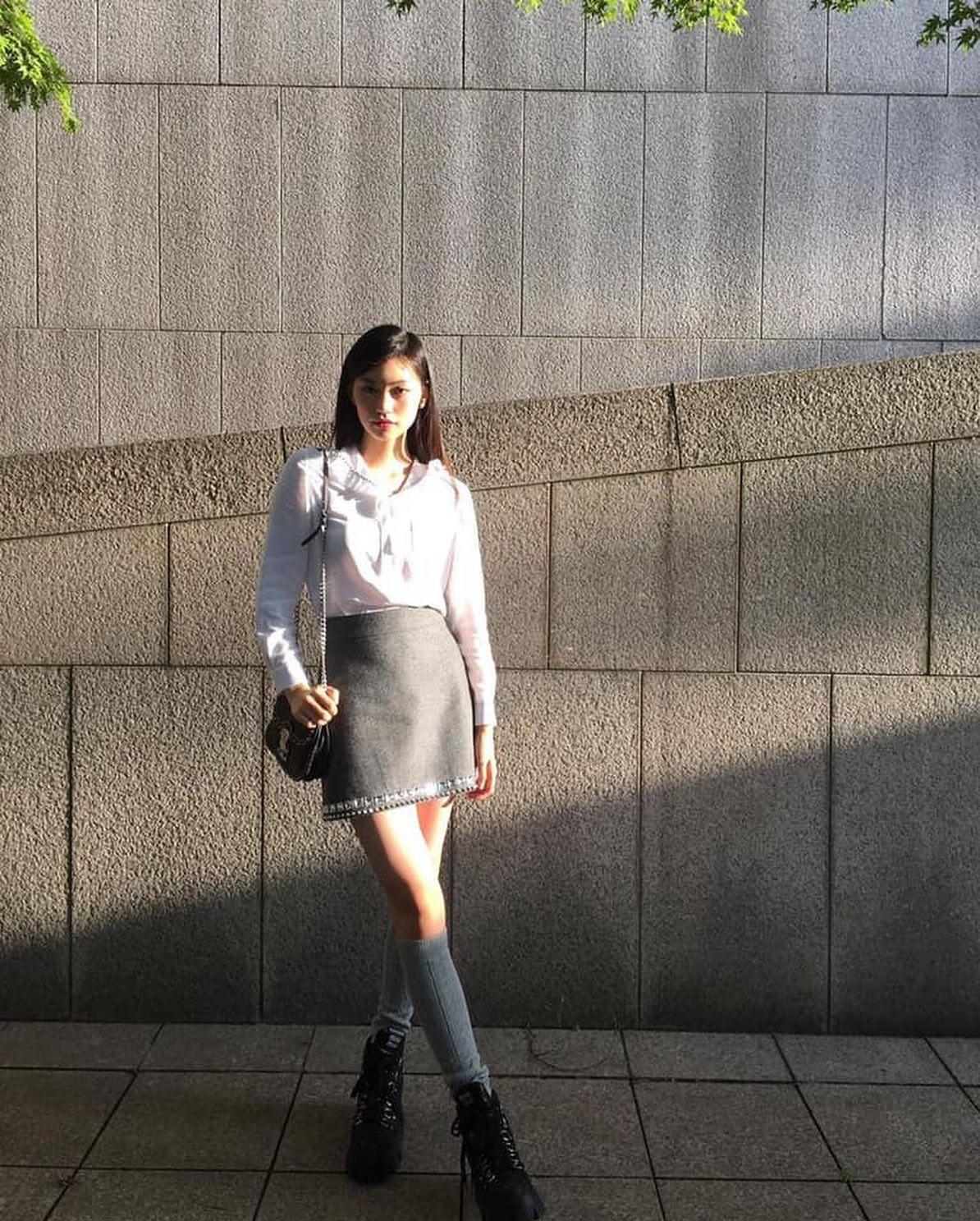 모델 분위기 김도연 데일리🤎 이미지6